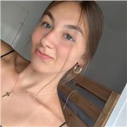 Profesora de bachillerato y cursos inferiores, apta para todas las edades y asignaturas vistas en el colegio.